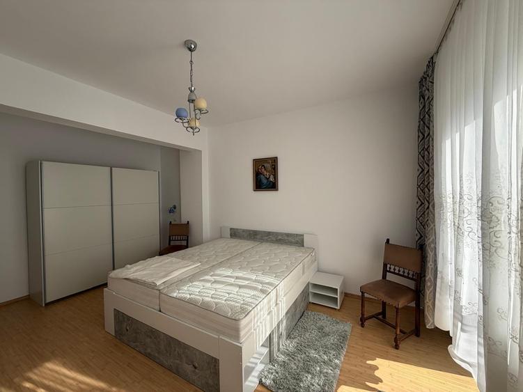 Apartament 4 camere - 2 bai - 3 balcoane - garaj - Hipodrom - str Rahovei - 4