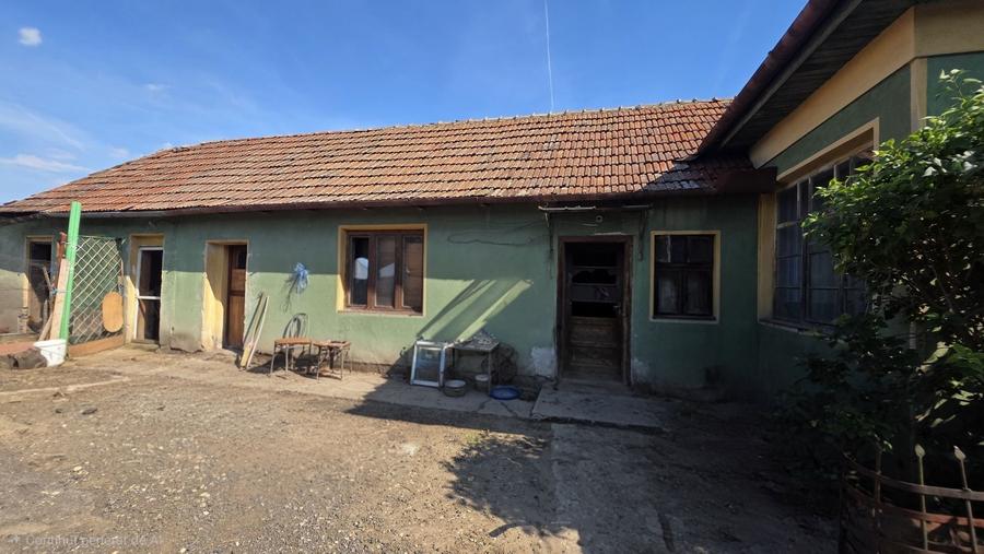 Casă cu 3 camere în Cordău
