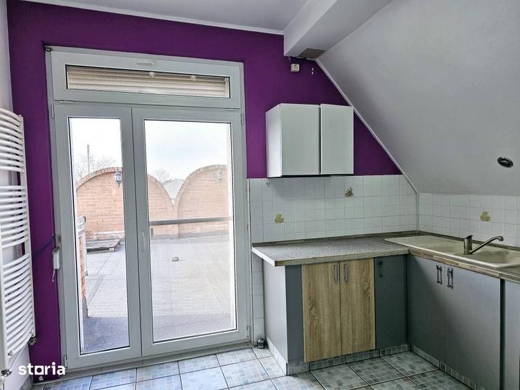 Casă cu 4 camere în Central