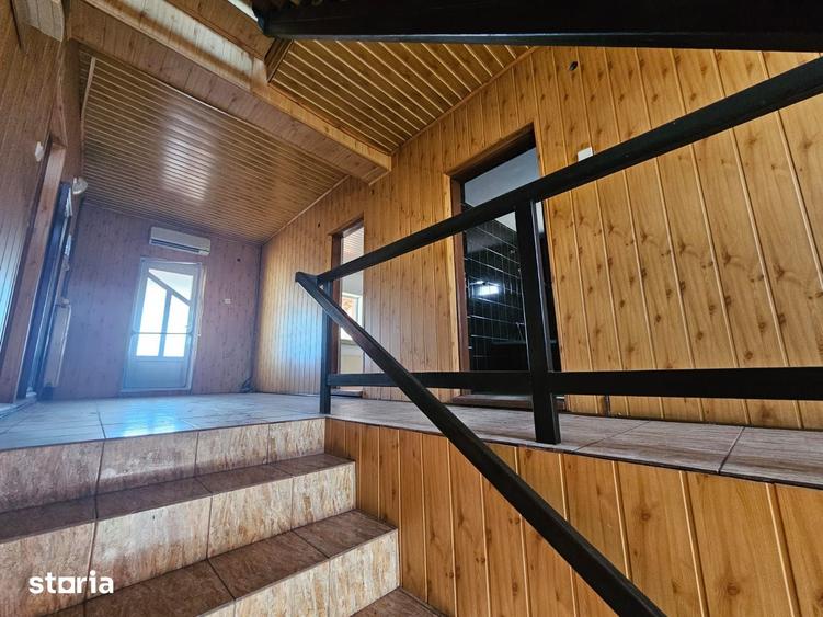 Casă cu 6 camere cu Teren 450 Mp în Calea București