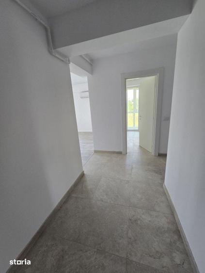 Apartament cu 3 camere în Gherăiești