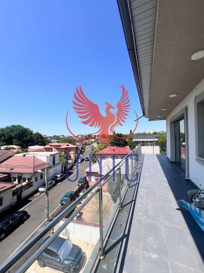 Apartament cu 5 camere decomandat în Calea Severinului