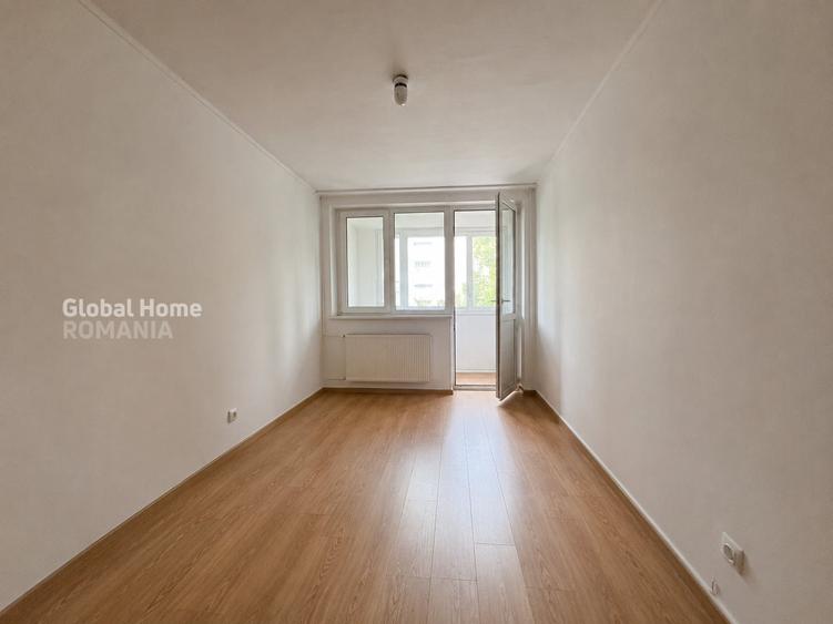 Apartament cu 3 camere decomandat în Tineretului
