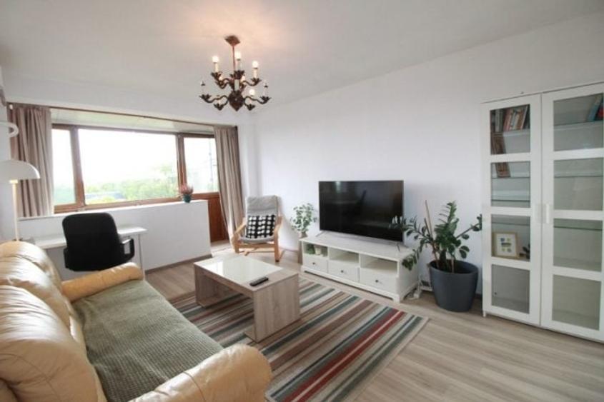 Apartament cu 2 camere decomandat, mobilat în Eroii Revoluției