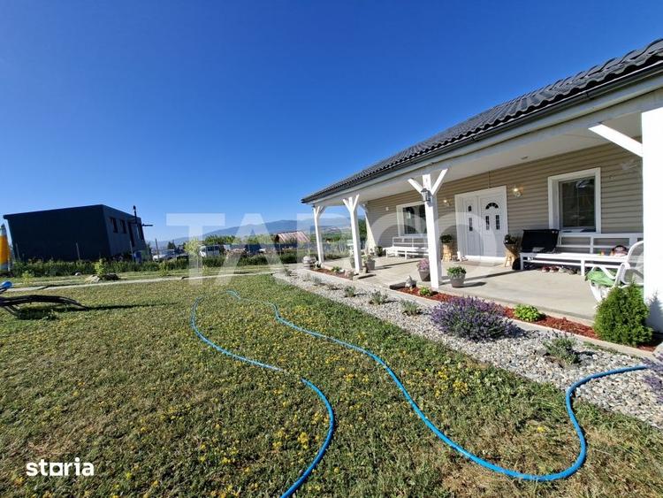 Casă cu 3 camere cu Teren 695 Mp în Central