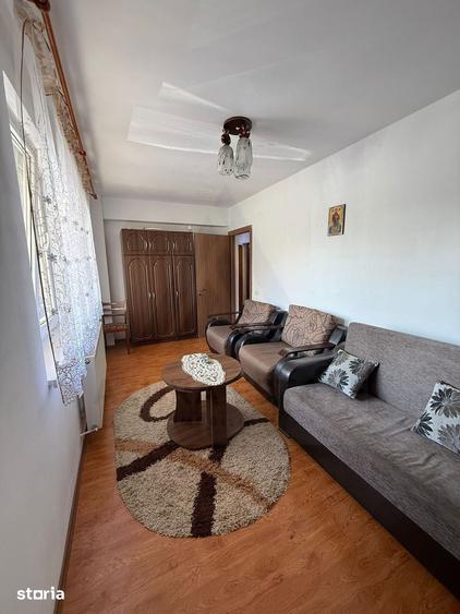 Apartament cu 3 camere decomandat în Terezian