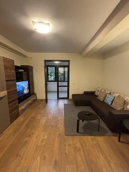 Apartament cu 2 camere decomandat în Uverturii