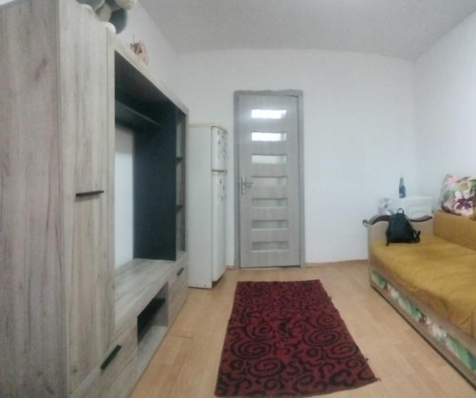 Garsonieră semidecomandată în Central