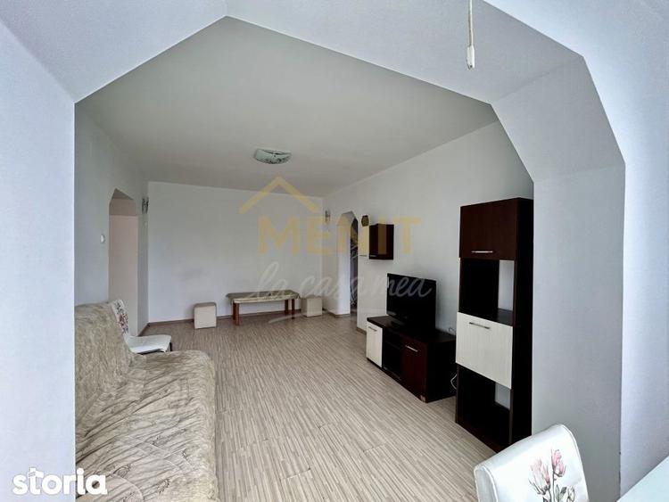 Apartament cu 3 camere semidecomandat, mobilat în Nord