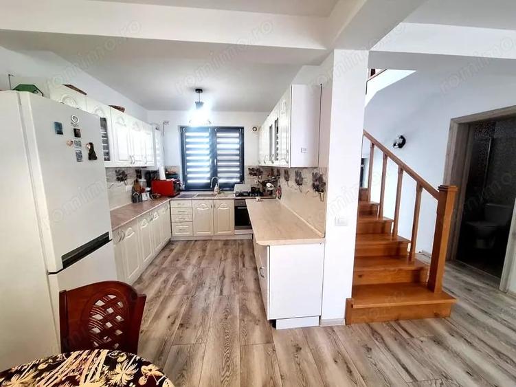 Casă cu 4 camere cu Teren 33 Mp în Central