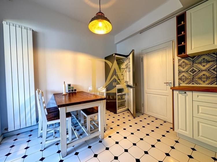 Apartament cu 2 camere semidecomandat în P-ța Romană