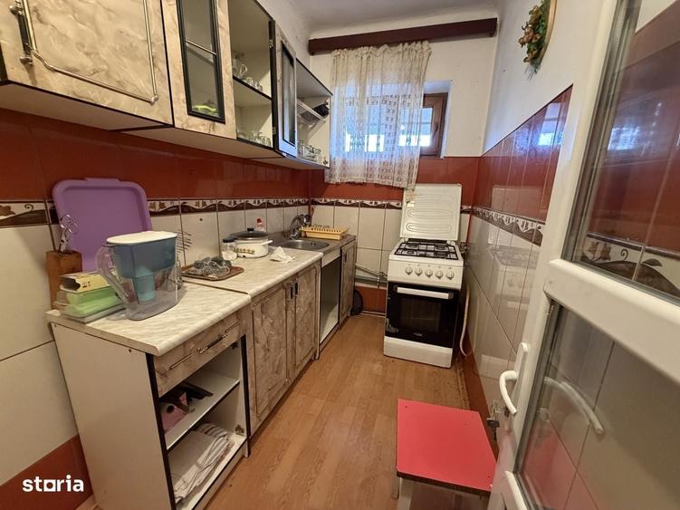 Casă cu 4 camere în Central