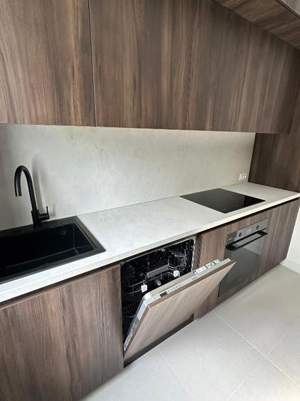Apartament cu 2 camere semidecomandat, mobilat în Podu Roș