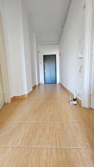 Apartament 2 camere Centrul-Civic,decomandat,liber,89900 Euro - 5