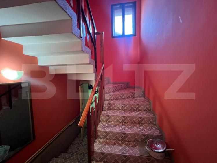 Casă cu 5 camere cu Teren 1032 Mp în Central