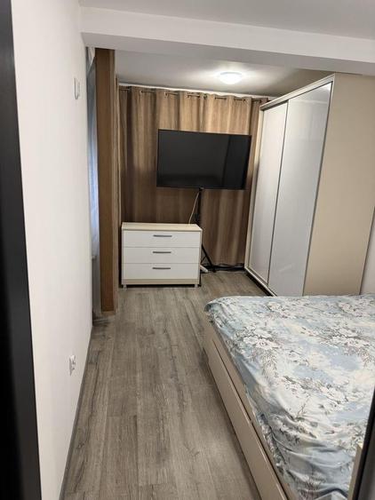 Apartament cu 3 camere decomandat, mobilat în Central