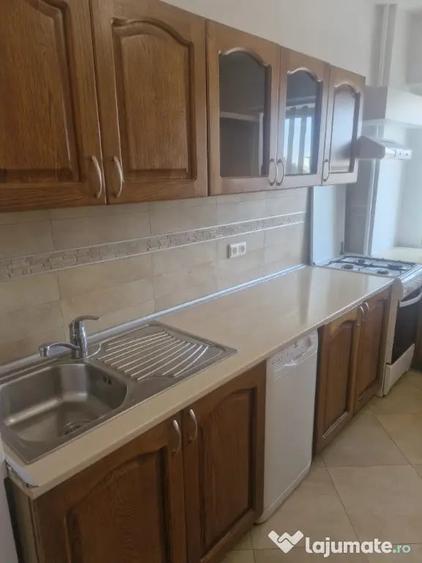 Apartament cu 3 camere decomandat în Unirii Sud