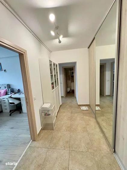 Apartament cu 3 camere decomandat, mobilat în Dămăroaia