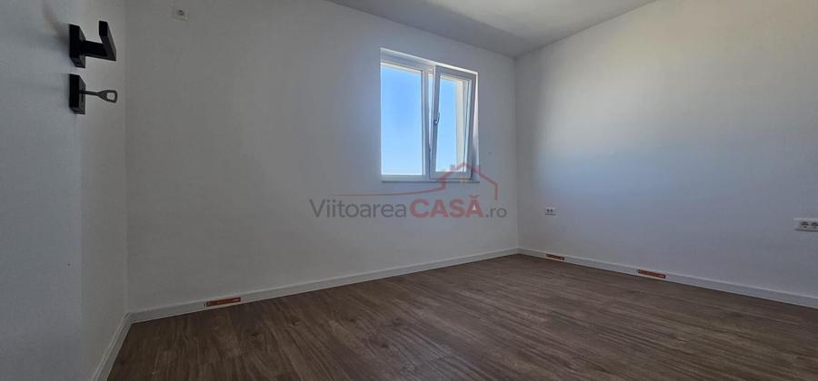 Casă cu 4 camere cu Canalizare în Vidra