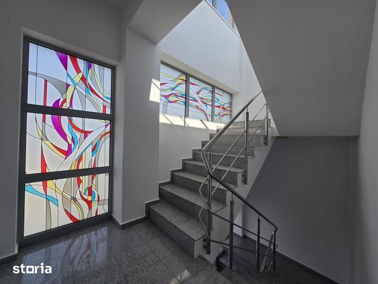 Spațiu comercial, de 210 mp, în Central
