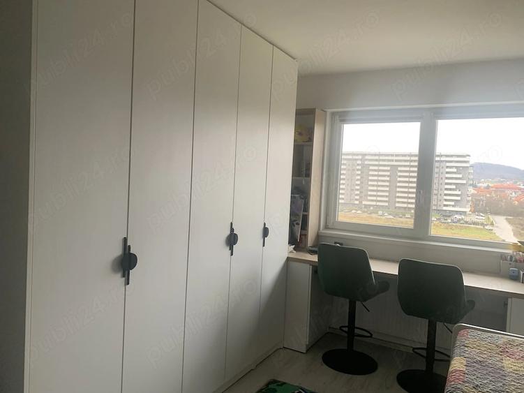 Apartament cu 3 camere decomandat în Central