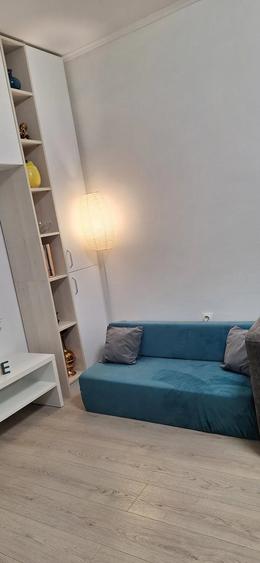 Garsonieră decomandată în Micro 20