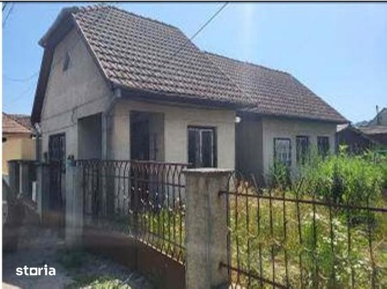 Vanzare prin licitatie , casa cu teren - 5