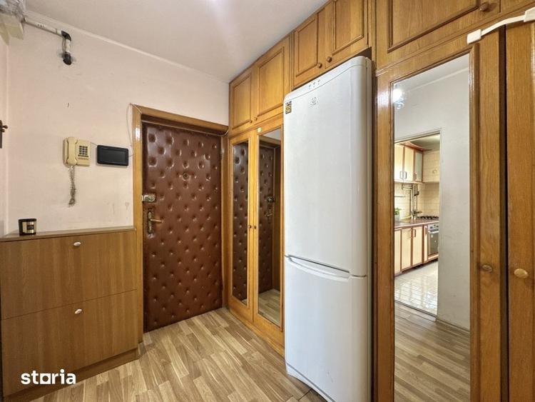 Apartament cu 2 camere semidecomandat, mobilat în Colentina