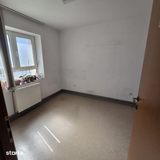 Apartament cu 3 camere în Ștefan cel Mare
