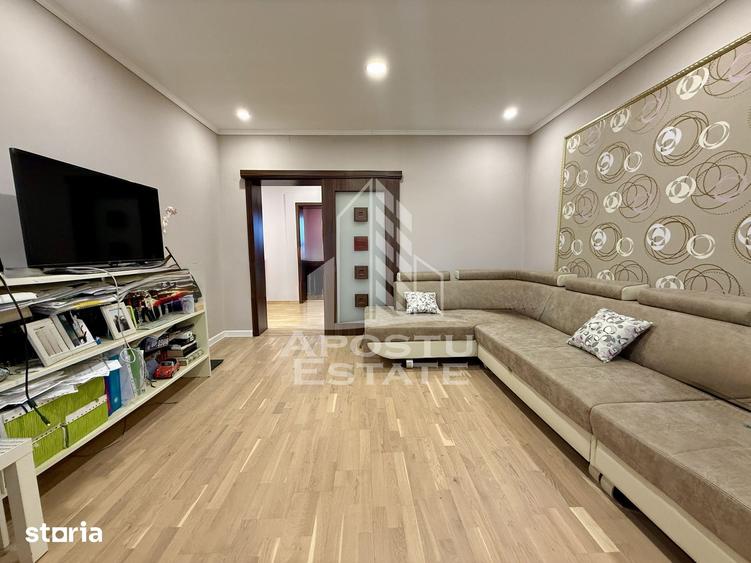Apartament cu 3 camere decomandat în Lunei