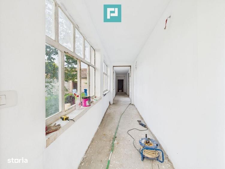 Casă cu 3 camere decomandat în Central