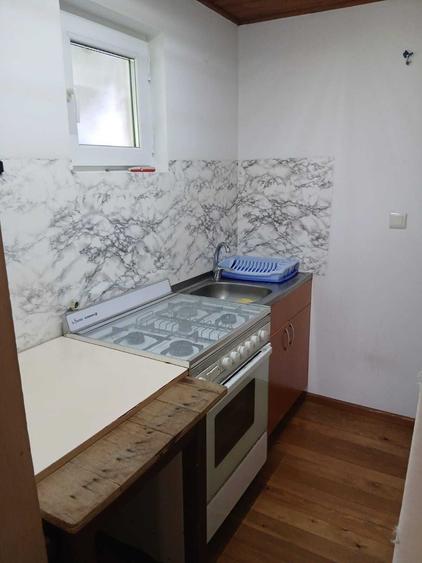 Casă cu 4 camere în Costeni