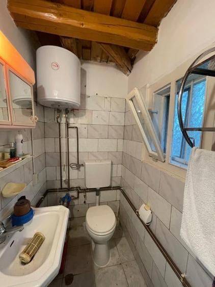 Casă individuală cu 2 camere cu Teren 1000 Mp în Firiza