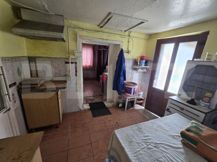 Casă cu 2 camere cu Teren 719 Mp în Chinari