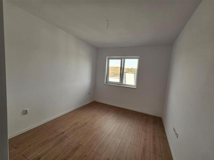 Apartament cu 2 camere decomandat, mobilat în Păcurari