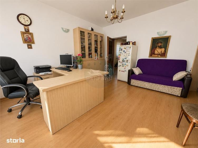 Casă cu 4 camere decomandat în Lupeni