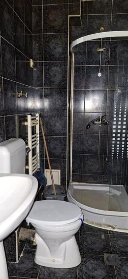 Apartament cu 3 camere semidecomandat, mobilat în Dorobanților