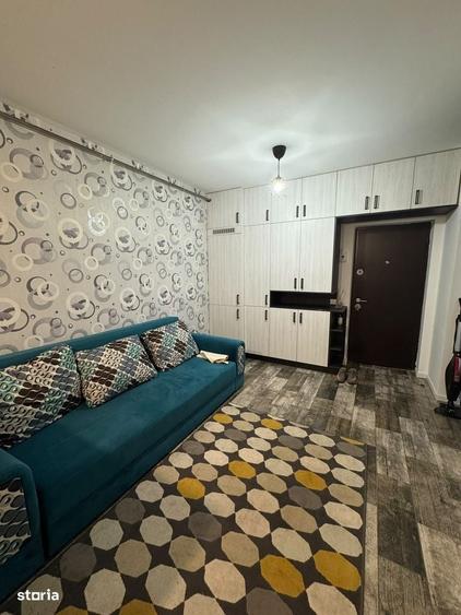 Apartament cu 2 camere în Apărătorii Patriei