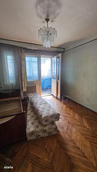 Apartament cu 3 camere semidecomandat în Grigorescu