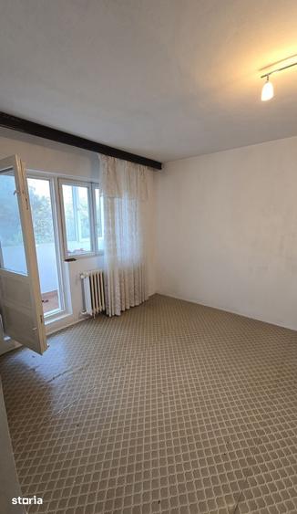 Apartament cu 2 camere decomandat în Rahova