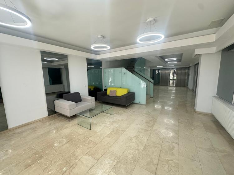 Apartament cu 3 camere, mobilat în Pipera