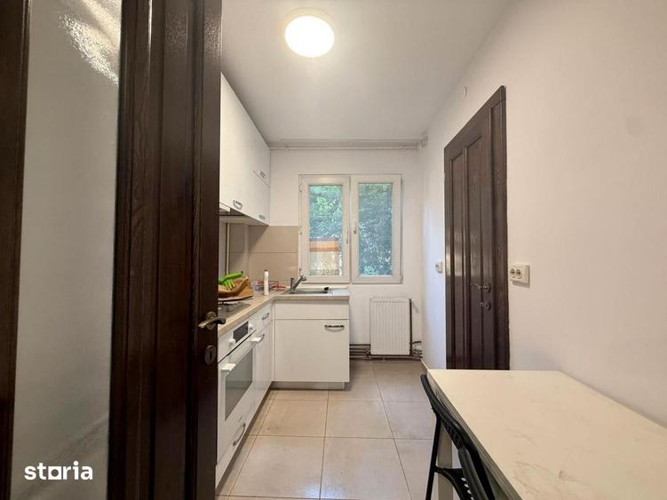 Apartament cu 2 camere, mobilat în Medicină