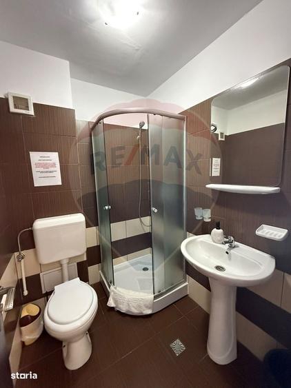 Spațiu comercial, de 316 mp, în Corbu