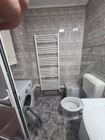Apartament cu 2 camere decomandat, mobilat în Florilor