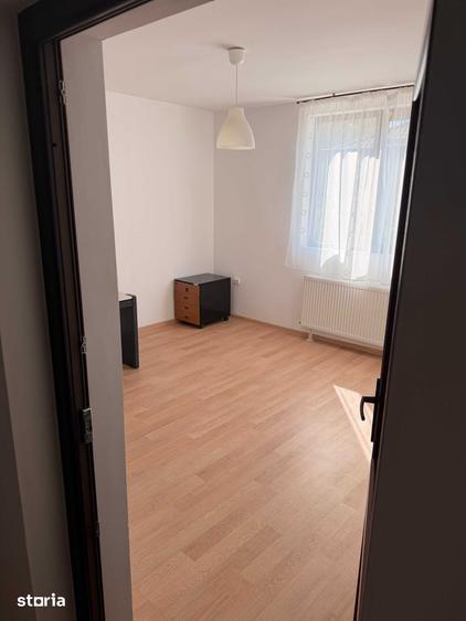 Casă cu 4 camere cu Teren 170 Mp în Dămăroaia