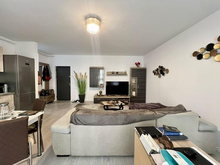 Apartament cu 2 camere decomandat, mobilat în Giroc