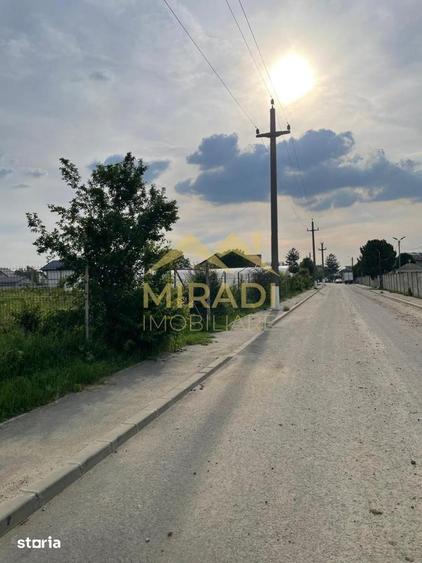 Teren de 1340 mp, în Ștefăneștii de Jos