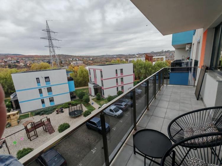 Apartament cu 2 camere semidecomandat în Borhanci