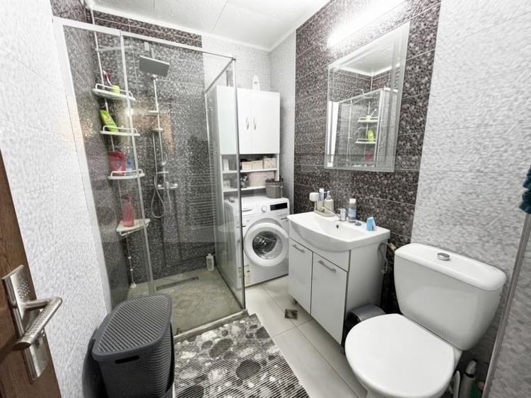Apartament cu 3 camere decomandat în Aiud