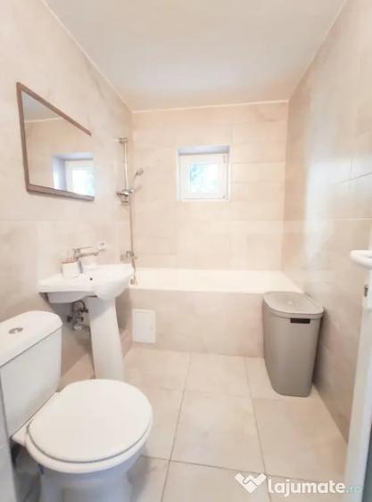Apartament cu 2 camere decomandat în Carpați 2